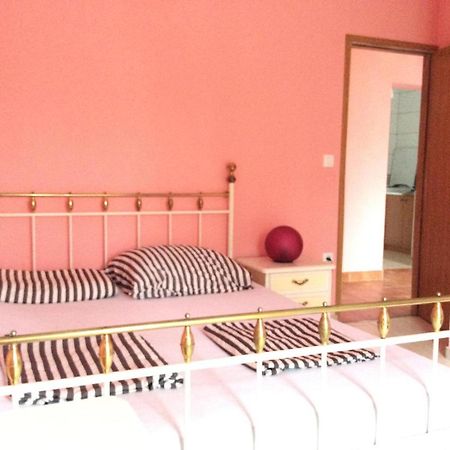 الشقق الفندقية باغفي  Yellow House Experience المظهر الخارجي الصورة