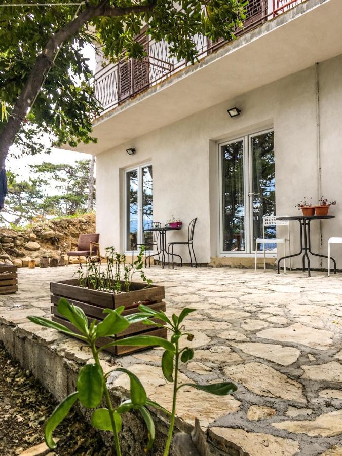 الشقق الفندقية باغفي  Yellow House Experience المظهر الخارجي الصورة